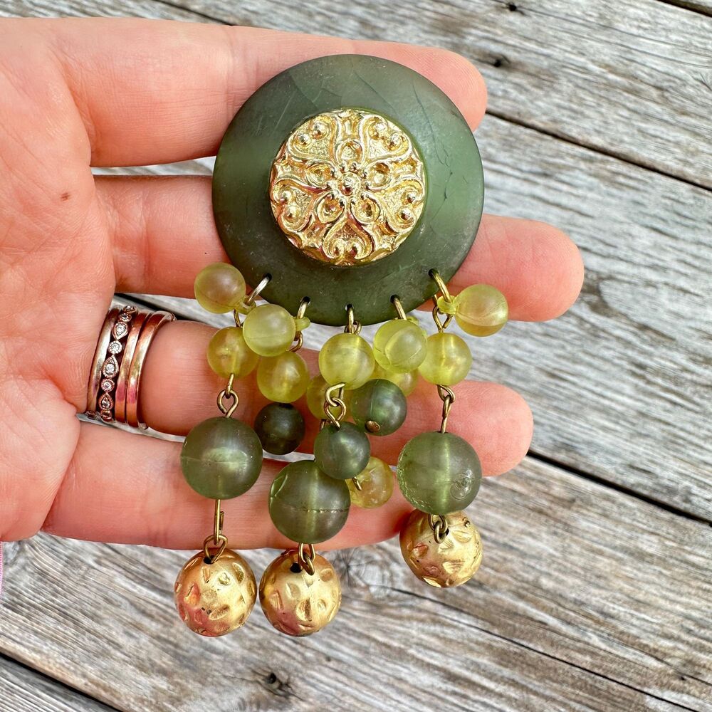 Vintage Jewelry Green and Gold Tone Dangling Tassel Brooch Pin